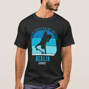 Berlin Tyskland Skateboardare Urn Skateboard 5  T Shirt