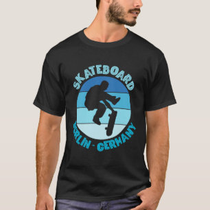 Berlin Tyskland Skateboardare Urn Skateboard  T Shirt