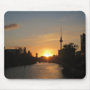 Berlin Tyskland Skyline Night Postcard Fernsehturm Musmatta
