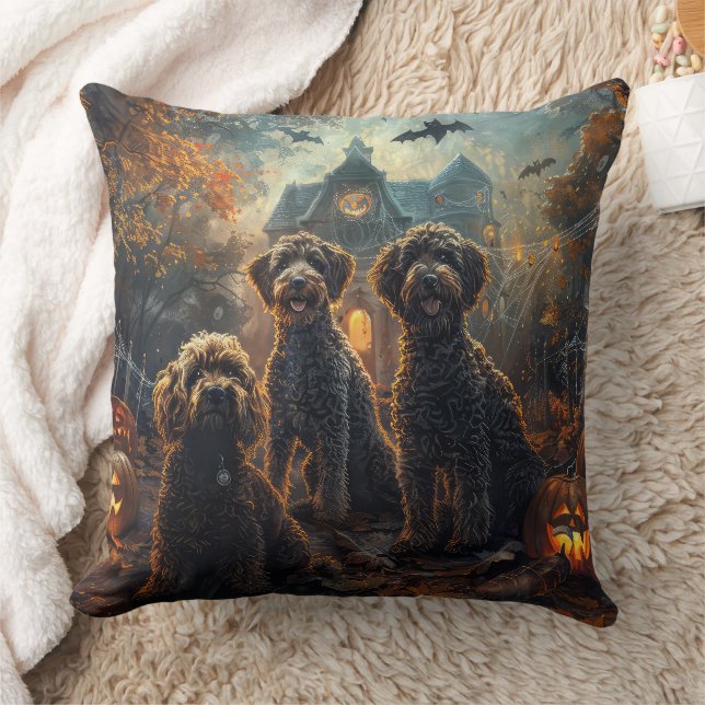 Bernedoodle Halloween Night Doggy Delight Kudde (Filt)