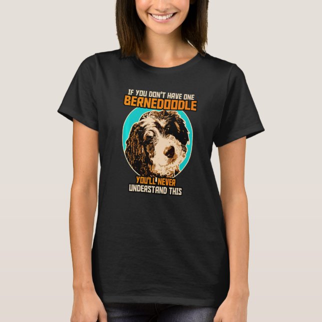 Bernedoodle Hund  Bernedoodle T Shirt (Framsida)