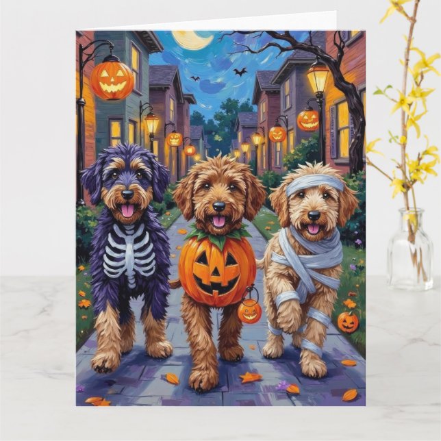 Bernedoodle Hundar Trick- or Treating in Halloween Kort (Gul blomma)