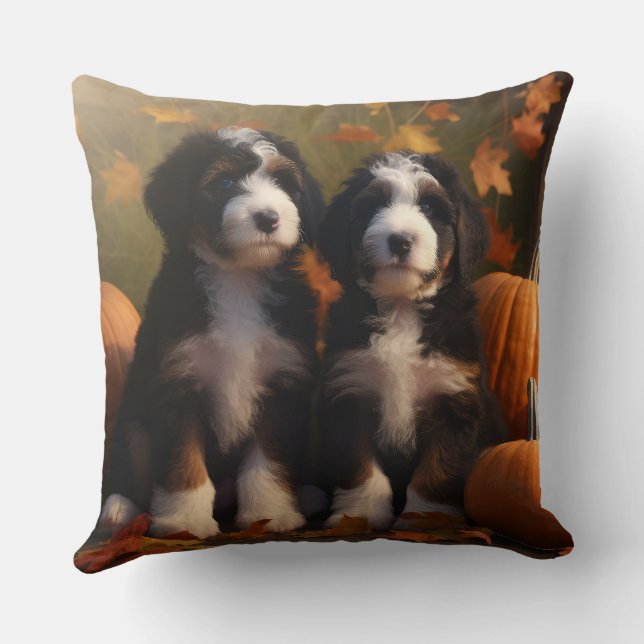Bernedoodle-valp Höstglädje Pumpa Kudde (Baksida)