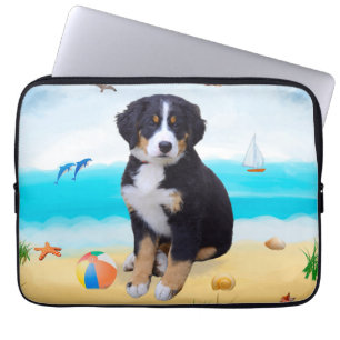 Bernese Mountain Dog på strand Laptop Fodral