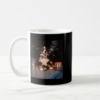 Bernese Mountain Dog röker cigarett Patriotisk Kaffemugg