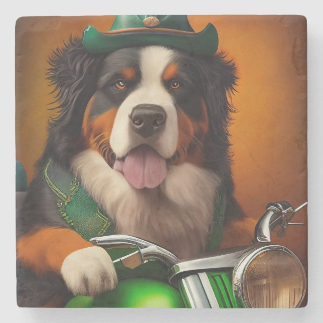 Bernese Mountain Driving Bike St. Patrick's Day Stenunderlägg (Framsidan)