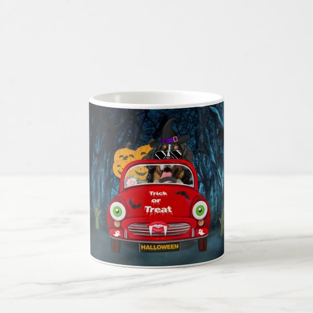 Bernese Mountain Hund Driving Car Scary Halloween Kaffemugg (Center)
