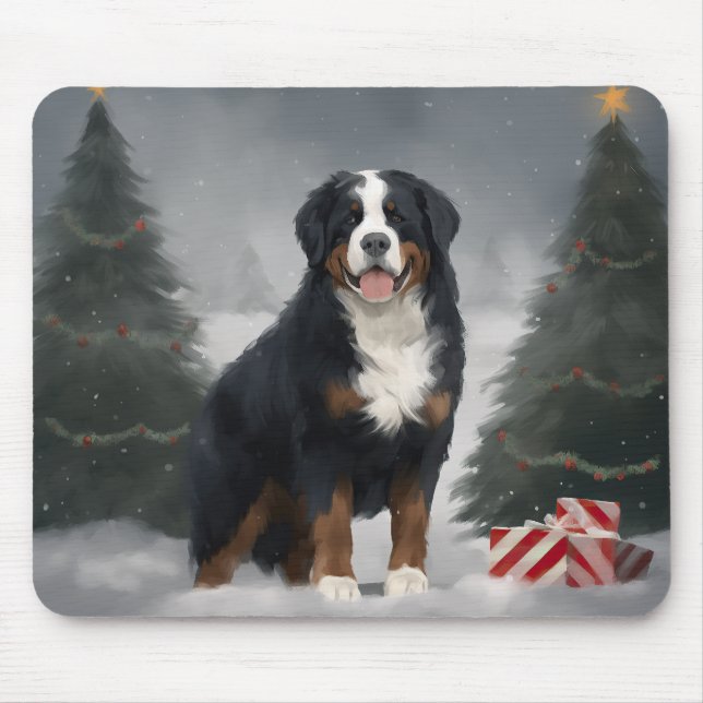 Bernese Mountain Hund i Snö jul Musmatta (Framsidan)