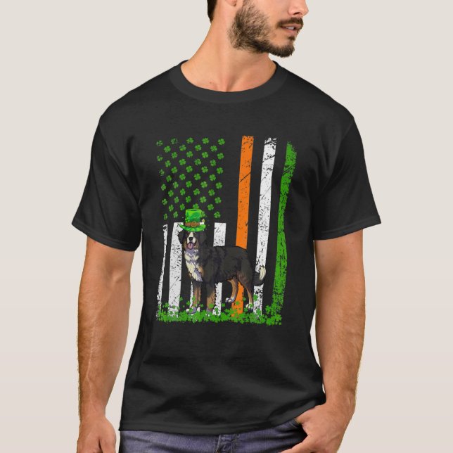 Bernese Mountain Hund Irish St patricks day Americ T Shirt (Framsida)