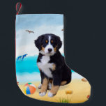 Bernese Mountain Hund på Beach Liten Julstrumpa<br><div class="desc">Bernese Mountain hund på stranden är en perfekt presentidé för någon som kärlek i hund aveln.</div>