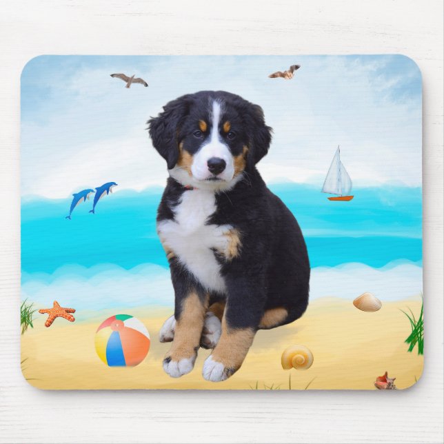 Bernese Mountain Hund på Beach Musmatta (Framsidan)