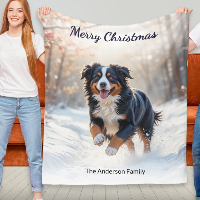 Bernese Mountain Hund Personlig jul Throw Fleecefilt (A personalized Christmas blanket with watercolor-style picture of a Bernese mountain dog in snow)