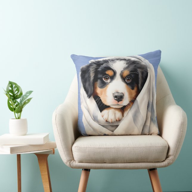 BERNESE MOUNTAIN HUND PUPPY UNDER BLANKET KUDDE (Stol)