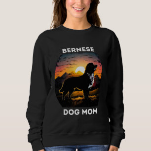 Bernese och Stigning Sol för Bernese Hund Mamma T Shirt