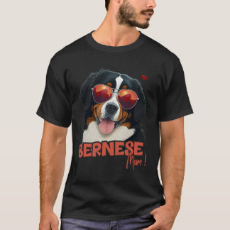 Bernesemountaindog with Heartdekoration Bernesemom T Shirt