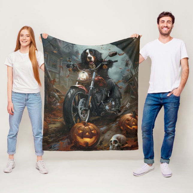 Bernesisk Berg Ridande Motorcykel Halloween Skräck Fleecefilt (På plats)