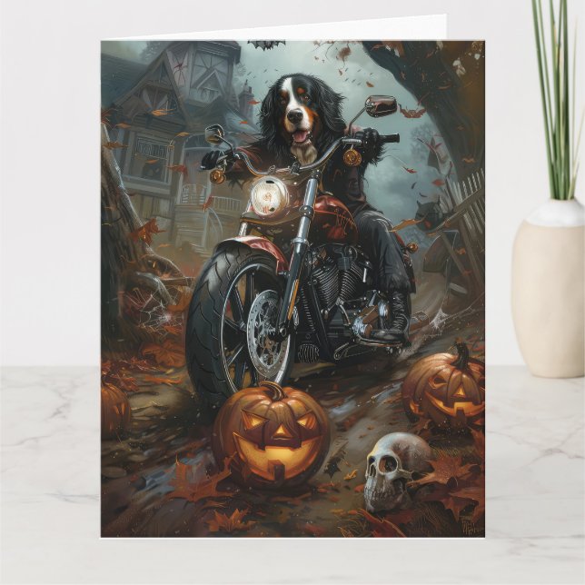 Bernesisk Berg Ridande Motorcykel Halloween Skräck Kort (Framsida)