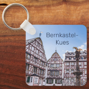 Bernkastel-Kues Historic Facades Tyskland Souvenir Nyckelring