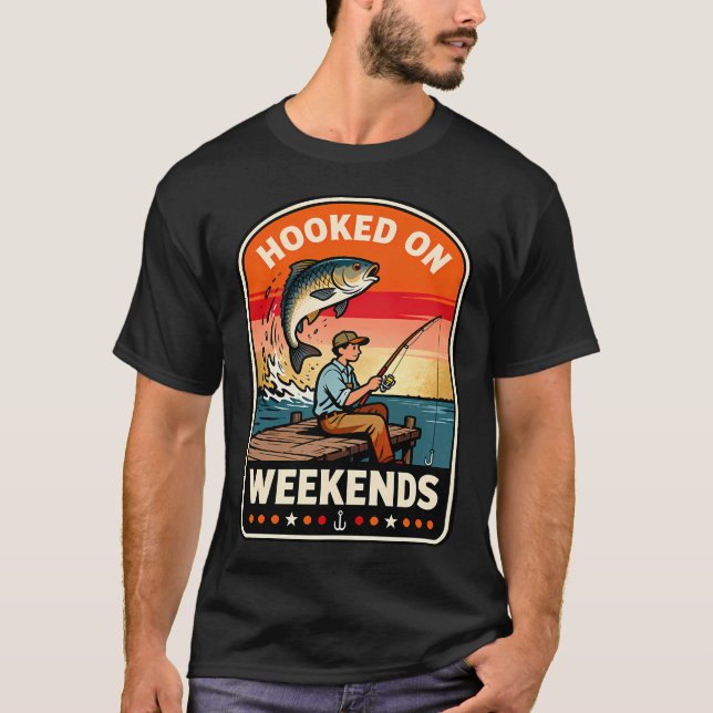 Beroende på helger t shirt (Framsida)