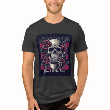 Beroende Skull- och Ro-kaffekonst T-Shirt-design