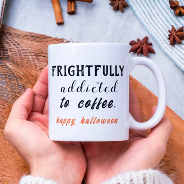 Beroende till kaffe White Halloween Kaffemugg (Skapare uppladdad)