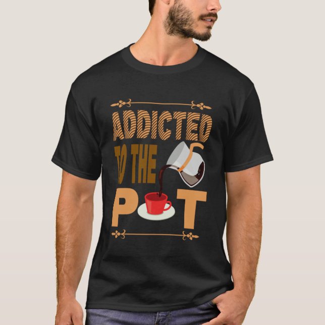 Beroende till Pod Coffee Alert Apparel Barista T Shirt (Framsida)