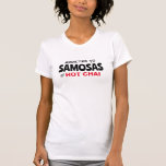 Beroende till samosas Chai Funny Indian Desi Shirt T Shirt<br><div class="desc">Beroende till samosas Chai Funny Indian Desi Shirt Design. Rolig tröja. Perfekt för tillfällen som indian artied, Kanada, Australien, den indiska folkgruppen i Storbritannien. kärlek samosas och hett chai lustig indian desi tshirt design kärlek samosas lustig indian desi tshirt design. lustig indian desi tshirt design desi t-shirt design presentide. desi...</div>