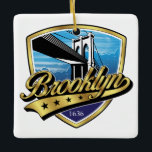 Berömd Brooklyn-minimalistisk logotypdesign i guld Julgransprydnad Keramik<br><div class="desc">Berömd Brooklyn-logotyp med Swoosh-design av Edward Eksi</div>