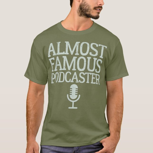 Berömd Podcaster T Shirt (Framsida)