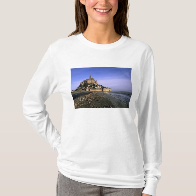 Berömda Le Mont St. Michel-öborgets fästning i Tee Shirt (Framsida)