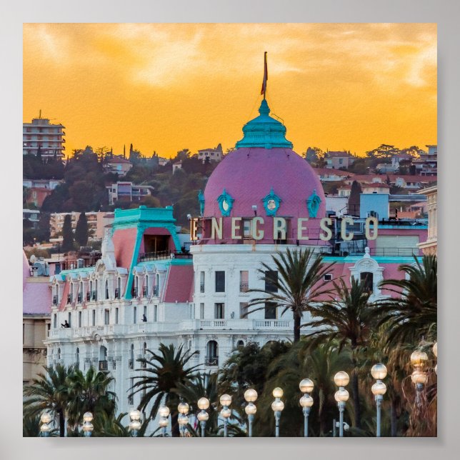 Berömda lyxhotellet Hotel Negresco i Nice Frankrik Poster (Framsidan)