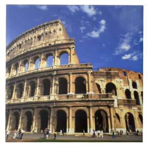 Berömda ruiner av Colosseum i Rom Italien Kakelplatta