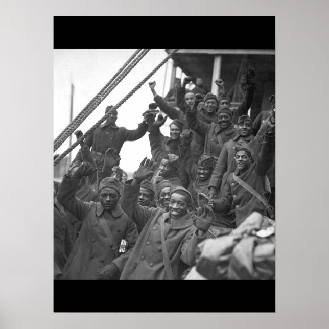 Berömden 369 anländer till N.Y. City_Krig Image Poster (Framsidan)