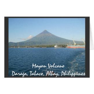 Berömden Mayon Volcano på sommartidskortet Hälsningskort