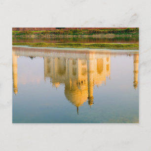 berömden Taj Mahal-templet reflekterar över Vykort