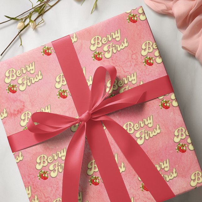 Berry 1:a födelsedagen Rosa Vitt Jordgubb Guld Presentpapper (Skapare uppladdad)