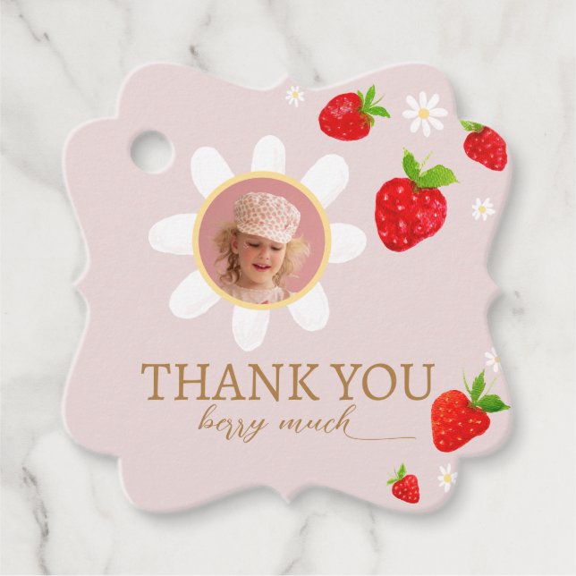 Berry First 1st Strawberry Birthday Tack Photo Gåvor Etiketter (Framsida)