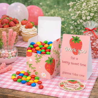 Berry First Birthday  Presentaskar