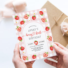 Berry First Birthday | Rosa Gingham Strawberry Inbjudningar
