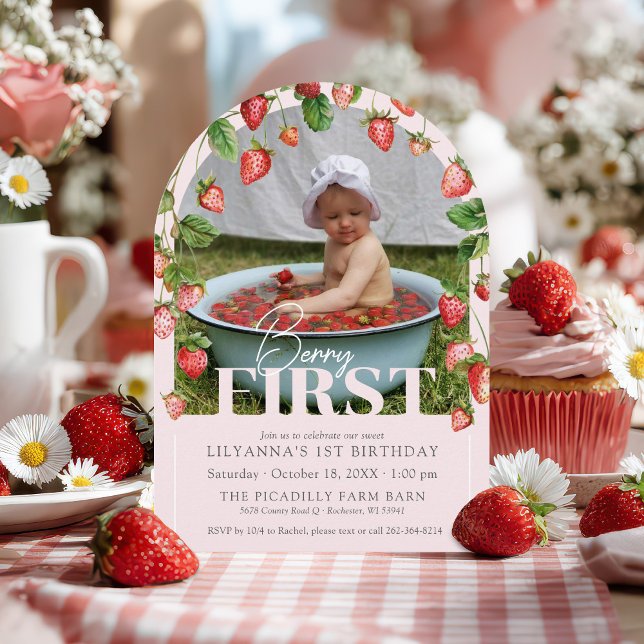 Berry First Boho Chic Photo 1st Birthday Party Inbjudningar (Cute Berry First watercolor strawberry sweet one arch photo pink girl 1st birthday party invitation)