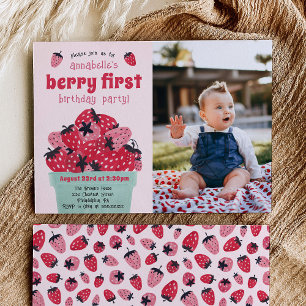 Berry First Födelsedagsfest Photo Strawberry Inbjudningar