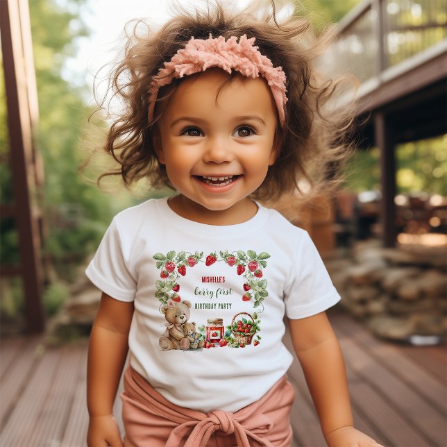 Berry First Strawberry och Bear Birthday T Shirt (Skapare uppladdad)