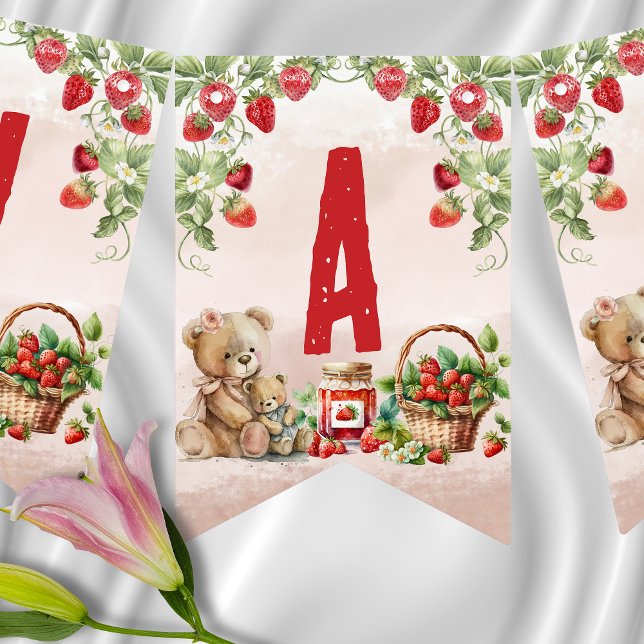 Berry First Strawberry och Bear Birthday Vimplar (Skapare uppladdad)