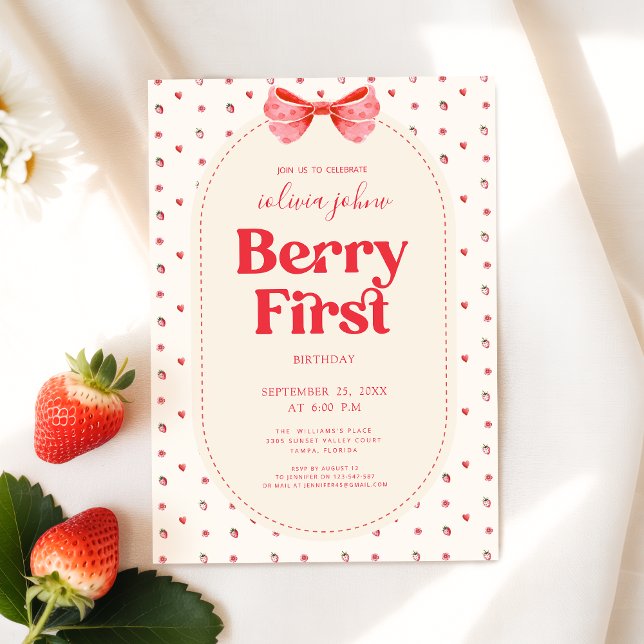 Berry Första Födelsedag Rosa Båge Jordgubbe Inbjudningar (Skapare uppladdad)