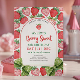 Berry Sweet 6th Birthday Strawberry Invitation Inbjudningar
