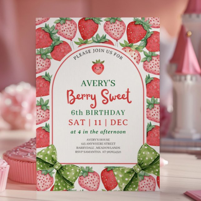 Berry Sweet 6th Birthday Strawberry Invitation Inbjudningar (Skapare uppladdad)