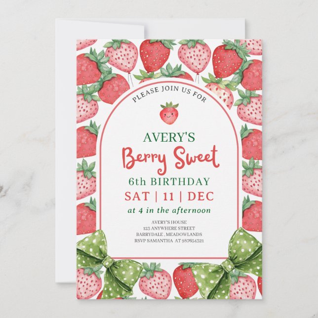 Berry Sweet 6th Birthday Strawberry Invitation Inbjudningar (Framsida)