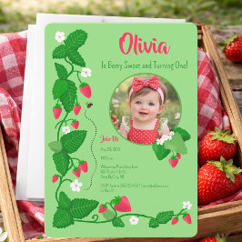 Berry Sweet First Birthday Strawberry Photo Inbjudningar