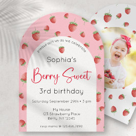 Berry Sweet Strawberry Birthday Photo Inbjudningar