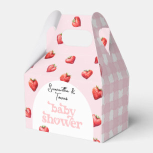 Berry Sweet Strawberry Heart Girl Shower Presentaskar
